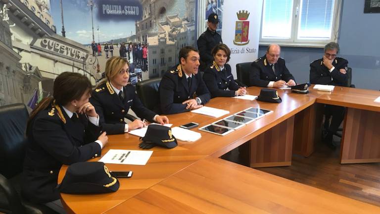 Tablični računalniki za hitrej&scaron;e policijske postopke