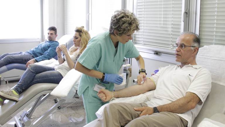 Zaskrbljujoč upad darovanj krvi