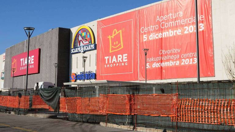 Tiare Shopping odpira, tokrat zares
