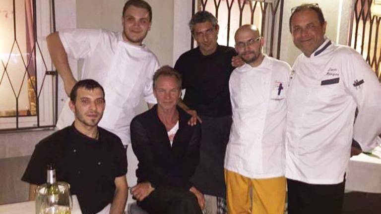 Sting na večerji v Trstu