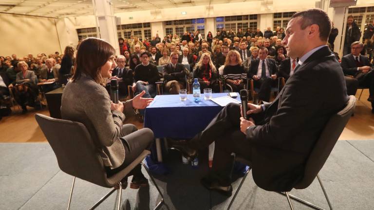 Rada se ponoči sprehaja v Barkovljah