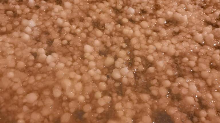 Dopoldne vrtinec, zvečer toča