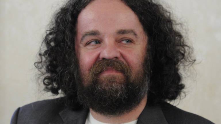 600 avtorjev za 5 dni