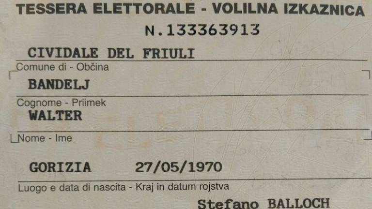 Prva dvojezična izkaznica na Videmskem