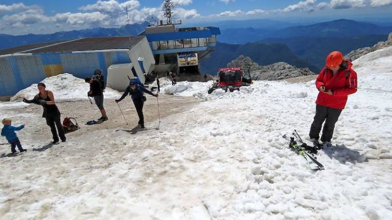Smuči&scaron;če Kanin vstopilo v glavno poletno sezono
