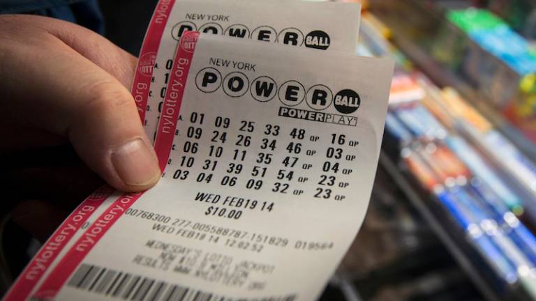 Po&scaron;teni trgovec vrnil milijonsko srečko