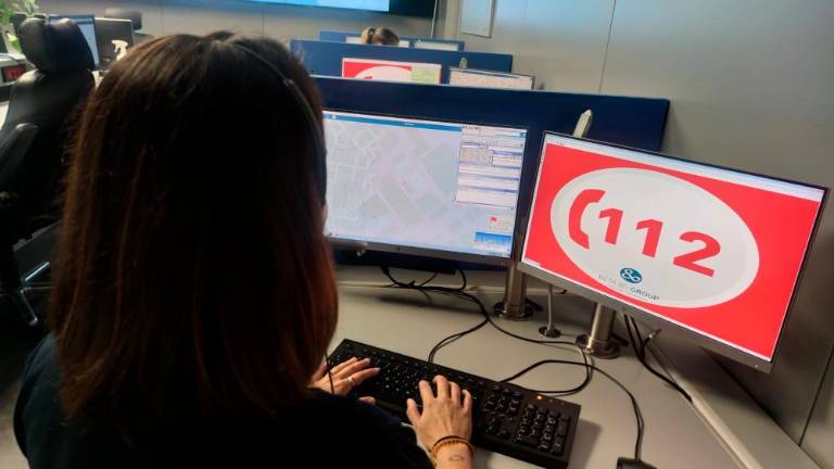 Tovornjakarja za volanom obšla slabost