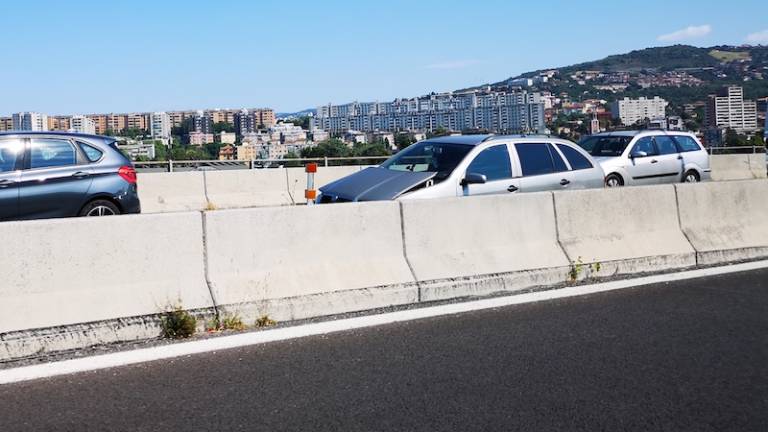 Hitra cesta je spet prevozna