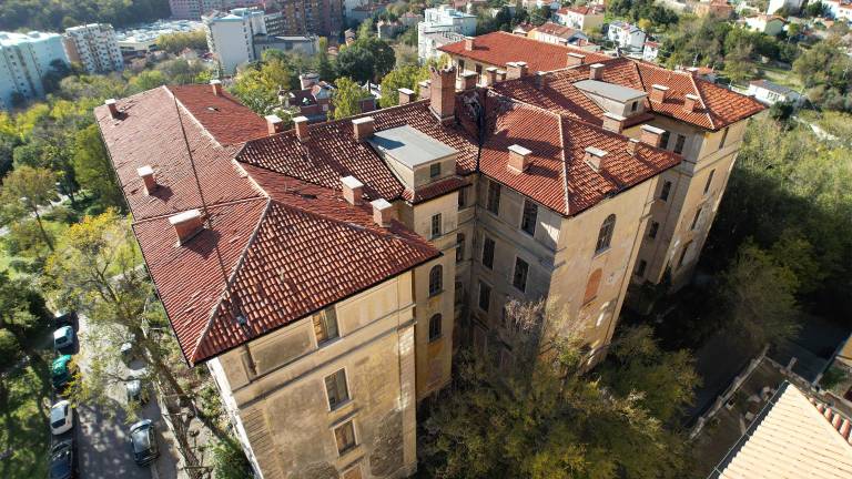 Izbrali so izvajalca za obnovo stavbe Gregoretti 2