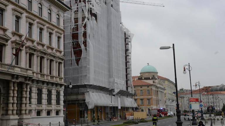 Trža&scaron;ko nabrežje je bilo zaprto za promet