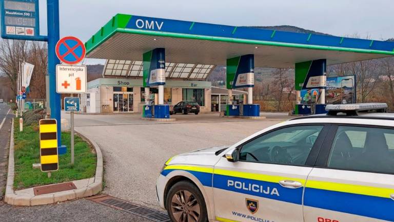 Vlom v bencinski servis na Ajševici