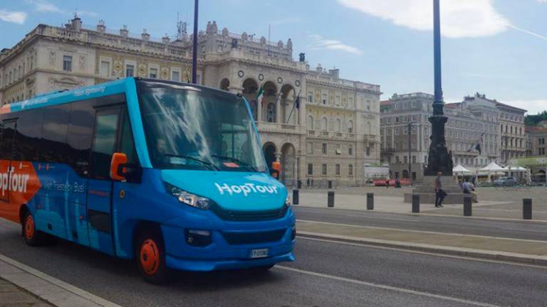 Avtobusna linija za turiste