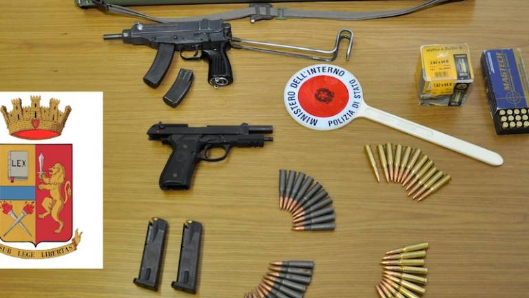 Zasegli voja&scaron;ko orožje v Sesljanu, Tržiču in Turjaku