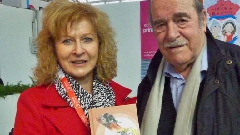 Ko&scaron;uta s tremi knjigami ... in pol