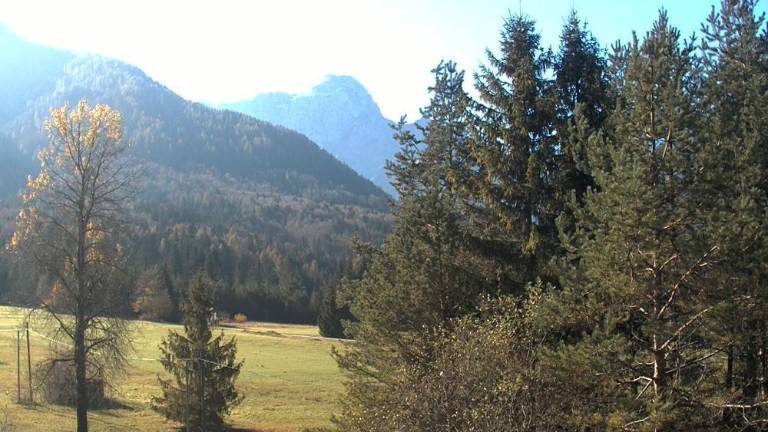 Pri Beli peči noč bolj mrzla kot v visokogorju, na Kredarici včeraj 9,6 °C