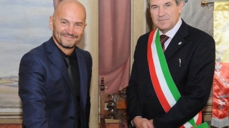 Harmonikar Lupinc v muzeju slavnih