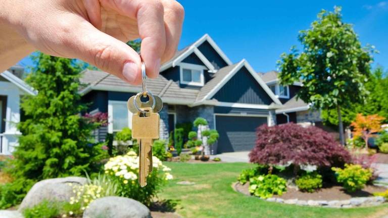 Razmah v Sloveniji, stagnacija v Italiji