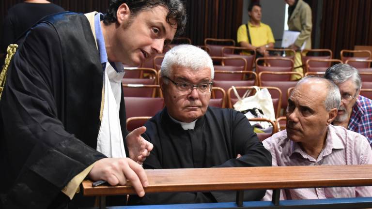 Don Moro na zatožni klopi zaradi parkiri&scaron;č na Vejni