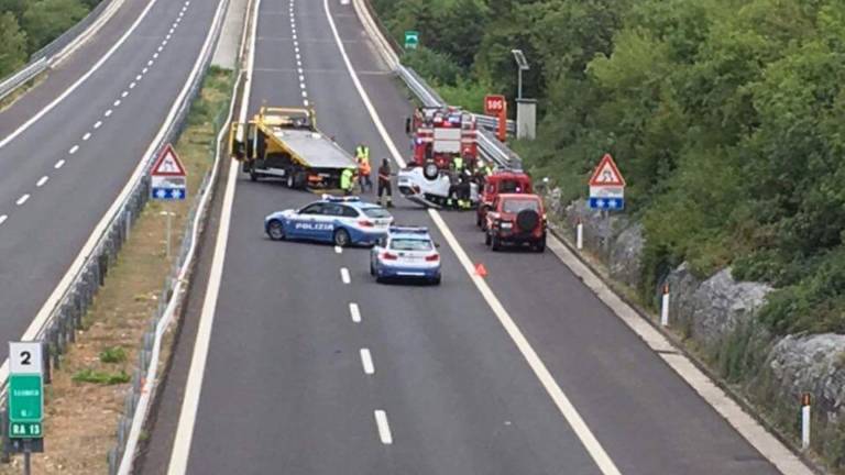 Karambol na avtocesti pri Nabrežini
