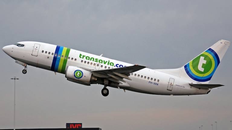 Letalo pristalo zaradi premočnih ... notranjih vetrov