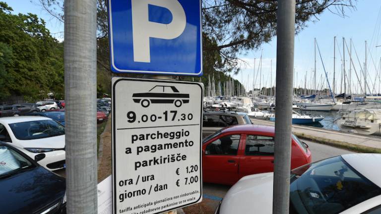 Parkiranje vozil spet s popustom