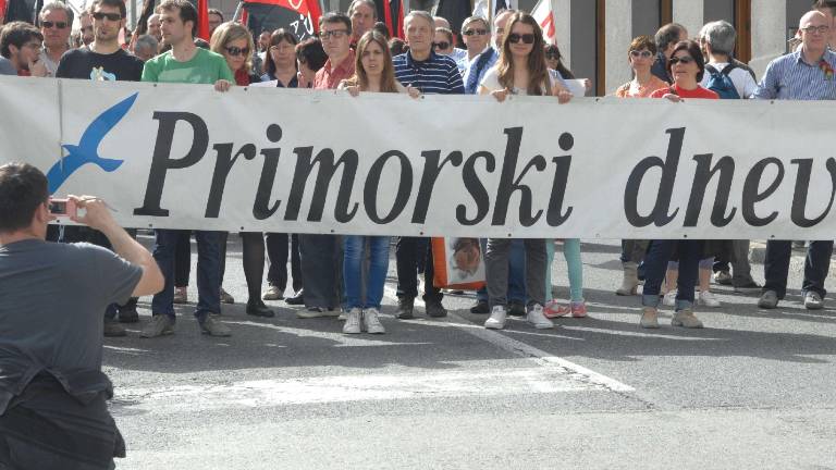 Za na&scaron;im transparentom nas je bilo veliko