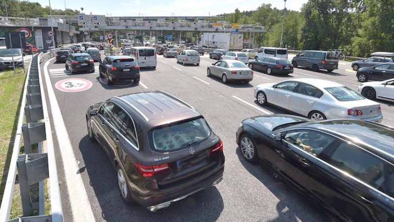 Pri Mo&scaron;čenicah 3 km kolone