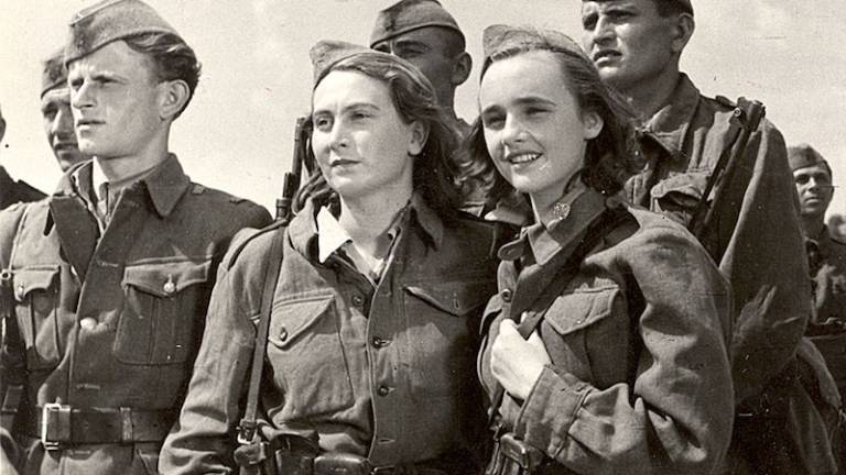 Slavnostna projekcija restavriranega filma Na svoji zemlji