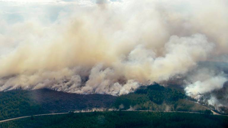 Na &Scaron;vedskem &scaron;e vedno divja 27 požarov
