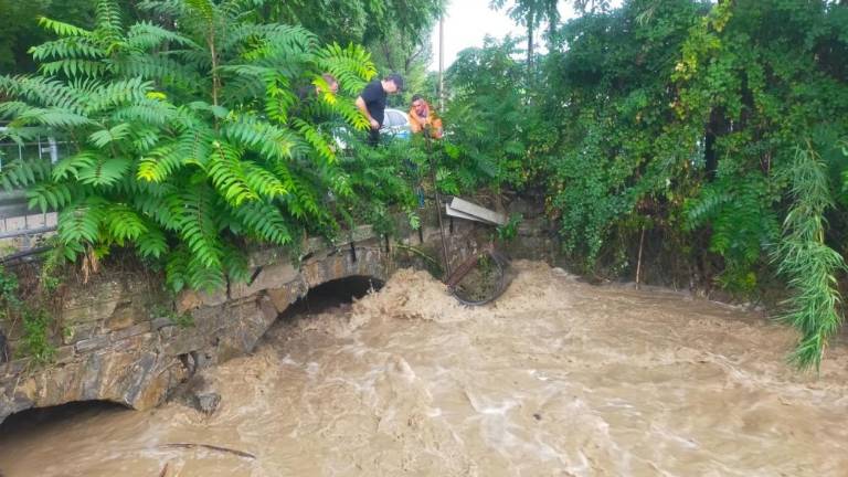 Neurja povzročila težave tudi na miljskem koncu