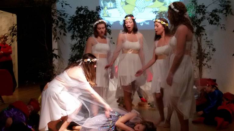 V kraljestvu palčkov