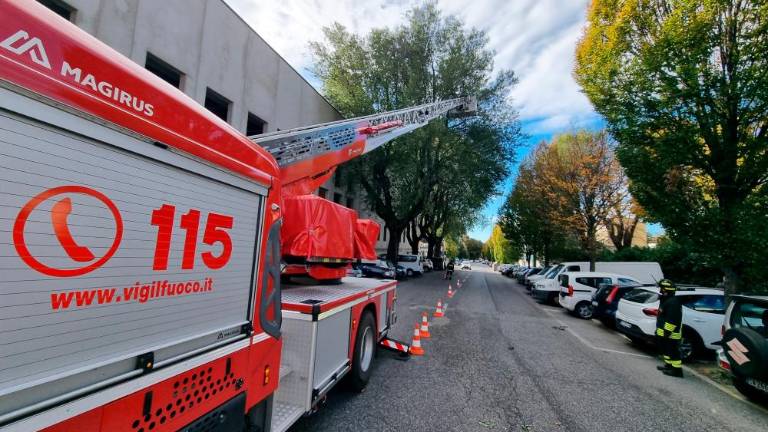 Burja se je okrepila in povzroča nekaj težav