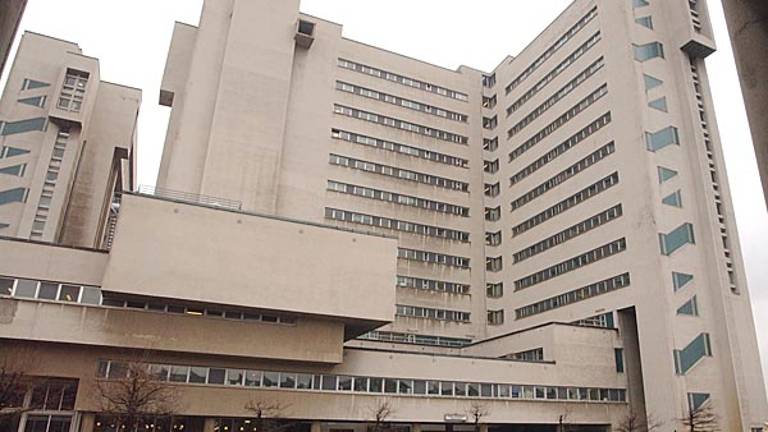 Motorist umrl v bolni&scaron;nici