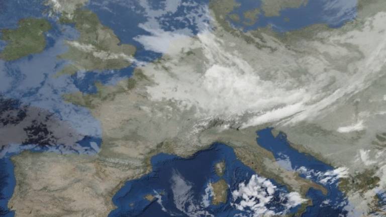 Zima bo pritisnila, novo poslab&scaron;anje di&scaron;i po snegu
