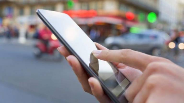 Za klice v države EU največ 0,19 evra na minuto