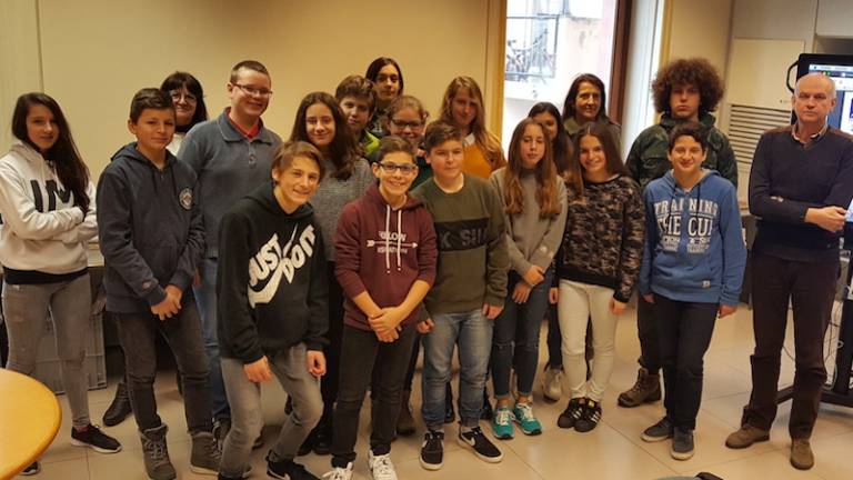 Na obisku v na&scaron;em uredni&scaron;tvu prose&scaron;ki učenci