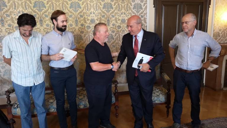 Plo&scaron;čad Maria Magajne