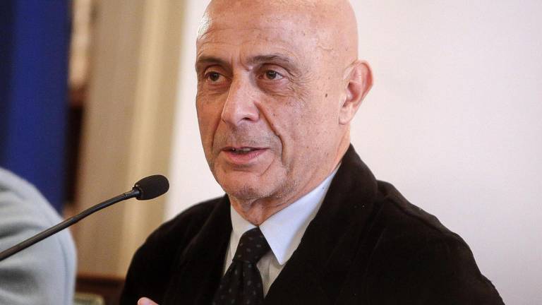 Ziberna sklicuje župane, v FJK prihaja Minniti