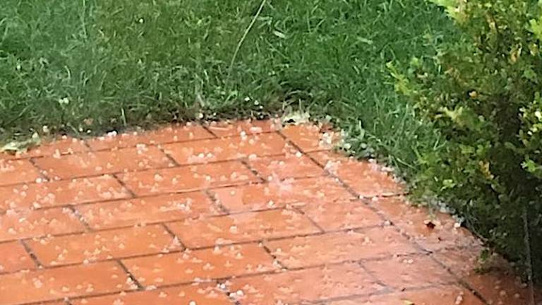 Prve predfrontalne nevihte tudi s sodro