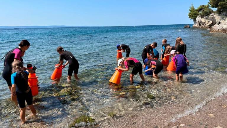 Otroci iz Harkova na počitnicah v Trstu