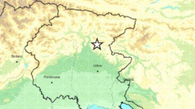 Potresni sunek med Bardom in Guminom