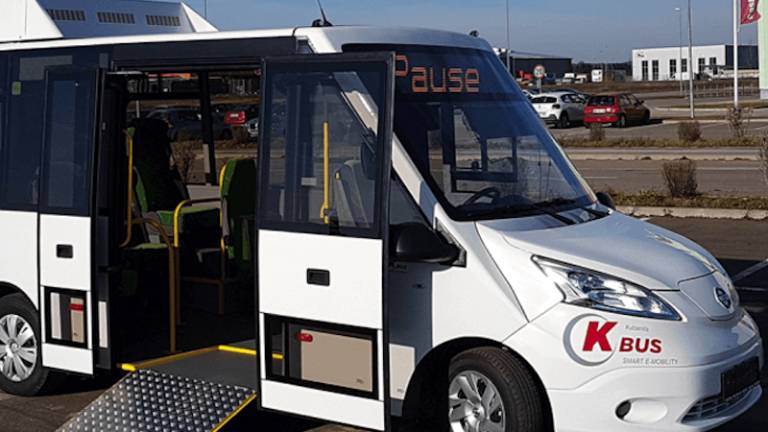 Testna povezava z električnim avtobusom