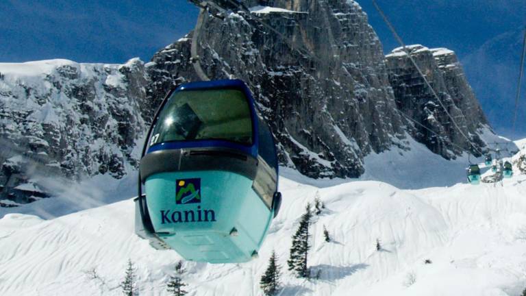 Nevarnost snežnih plazov znatna