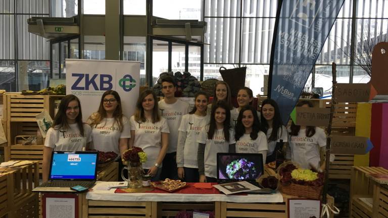 Srebrna čezmejna roža