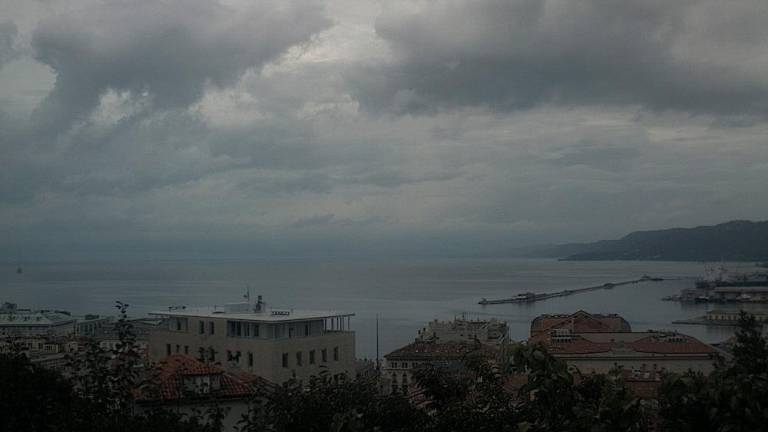 Še bodo možne nevihte z nalivi