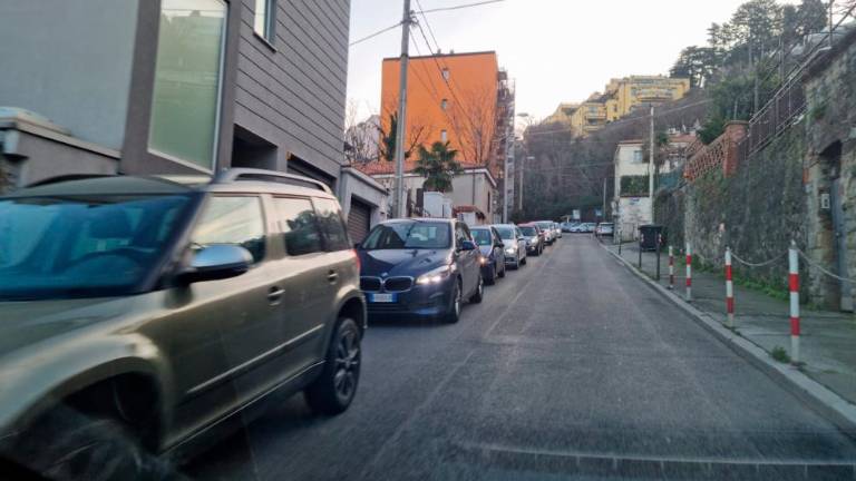 Zaradi nesreče prometni kolaps v smeri mestnega središča