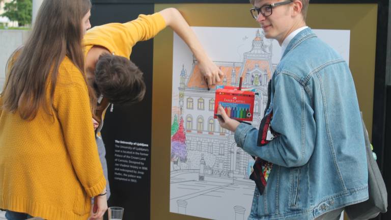 Razstava, ki čaka na na&scaron;e barve