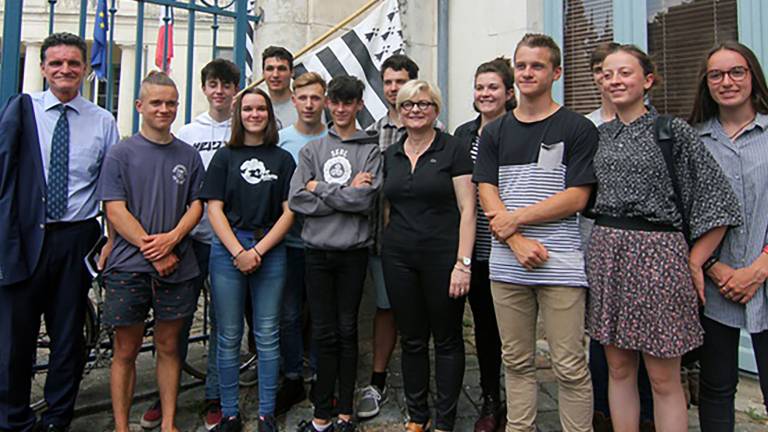 Kot da bi prepovedali sloven&scaron;čino pri matematiki ...