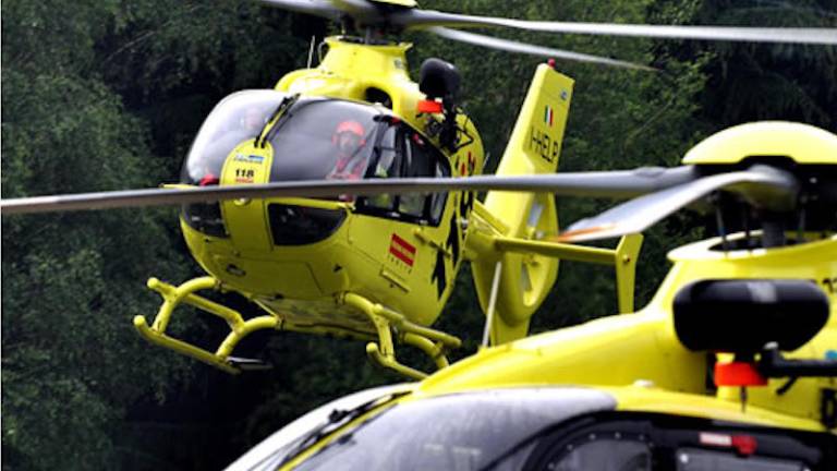 Odpeljali so ga s helikopterjem