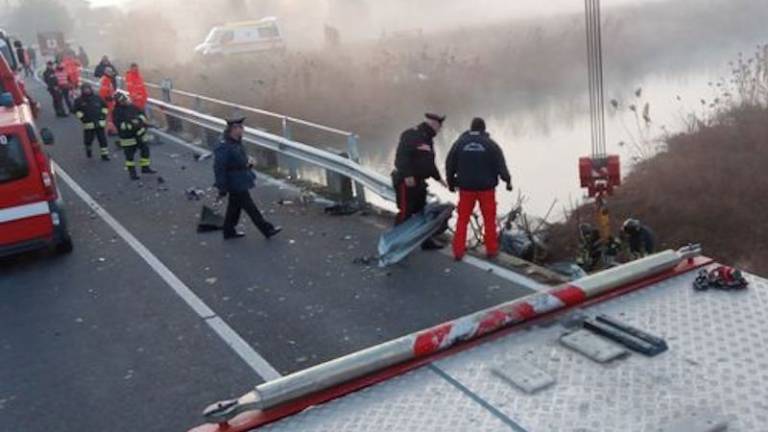 Huda prometna nesreča z dvema mrtvima